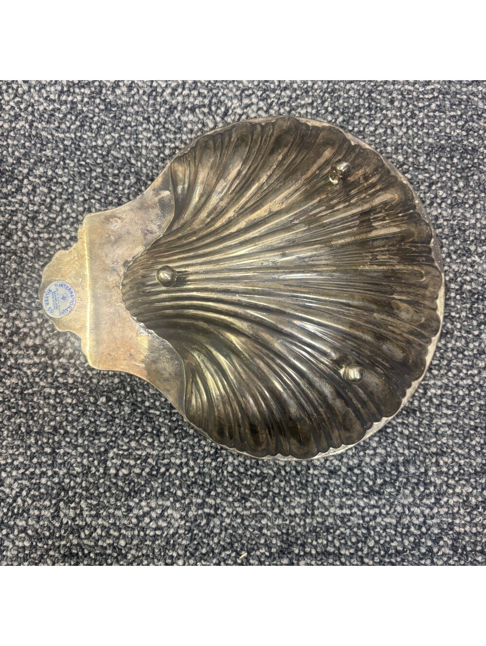Vintage International Silver Co. Silverplated Shell Dish - Picture 2 of 8